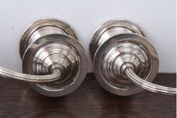 アンティーク雑貨　イギリスアンティーク　シルバープレート製キャンドルスタンド2つセット