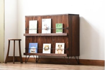 アンティーク家具　アンティーク　古い木の背面ブックラック付き鉄脚本棚(1)