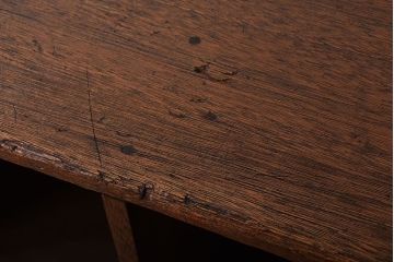 アンティーク家具　アンティーク　古い木の背面ブックラック付き鉄脚本棚(1)