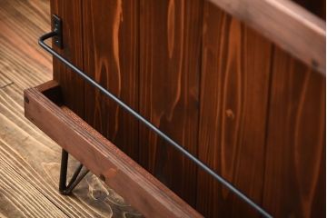 アンティーク家具　アンティーク　古い木の背面ブックラック付き鉄脚本棚(1)