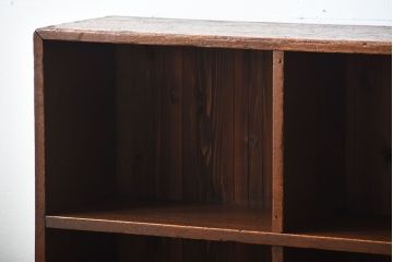 アンティーク家具　アンティーク　古い木の背面ブックラック付き鉄脚本棚(2)