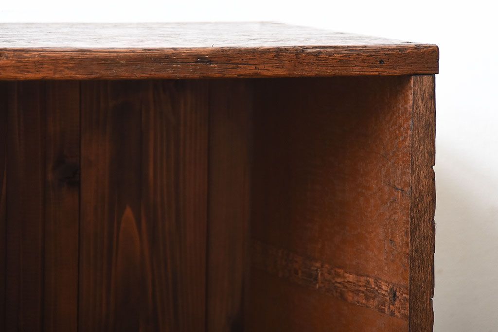 アンティーク家具　アンティーク　古い木の背面ブックラック付き鉄脚本棚(2)