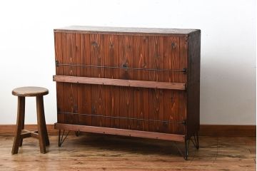 アンティーク家具　アンティーク　古い木の背面ブックラック付き鉄脚本棚(2)