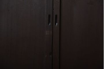 古民具・骨董　古い木製のアンティーク舞良戸3枚セット