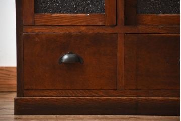 アンティーク家具　大正ロマン　ダイヤガラス入り!古い木製の大きな収納棚