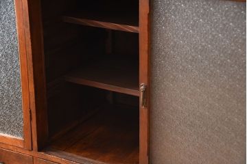 アンティーク家具　大正ロマン　ダイヤガラス入り!古い木製の大きな収納棚
