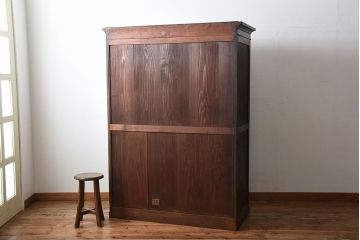 アンティーク家具　大正ロマン　ダイヤガラス入り!古い木製の大きな収納棚