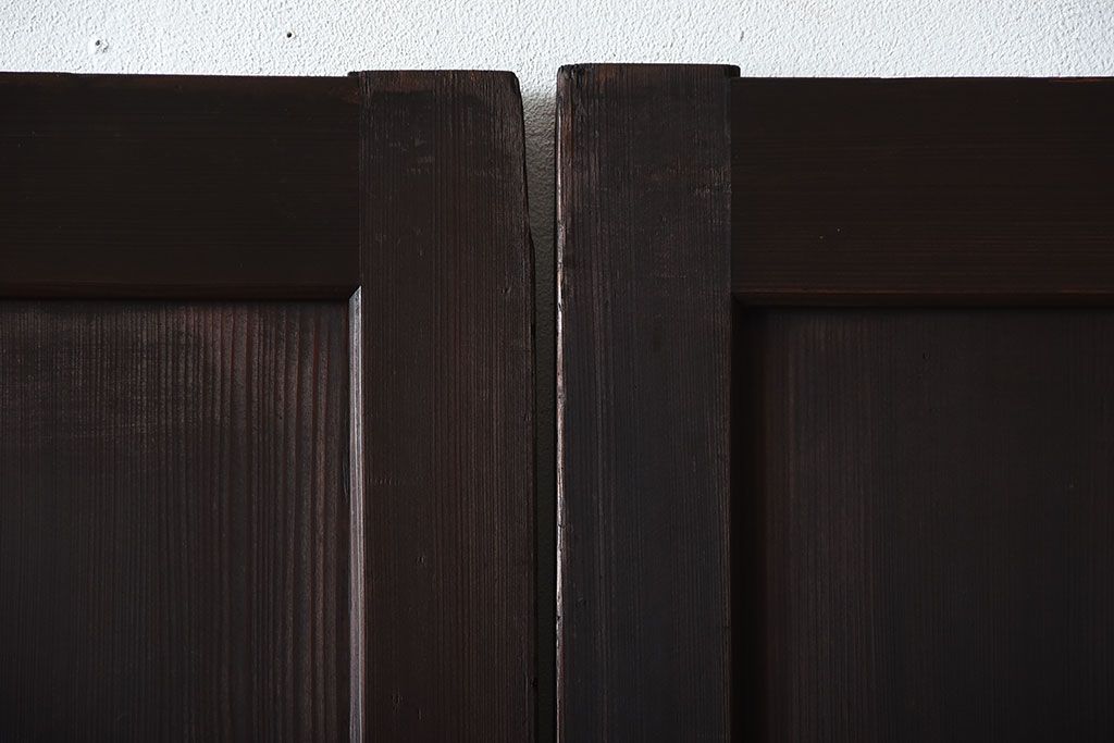 古民具・骨董　上品な柾目が美しい高級アンティーク板戸