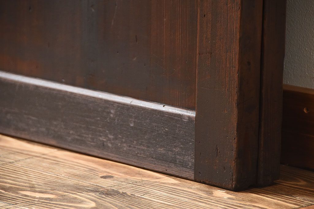 古民具・骨董　上品な柾目が美しい高級アンティーク板戸