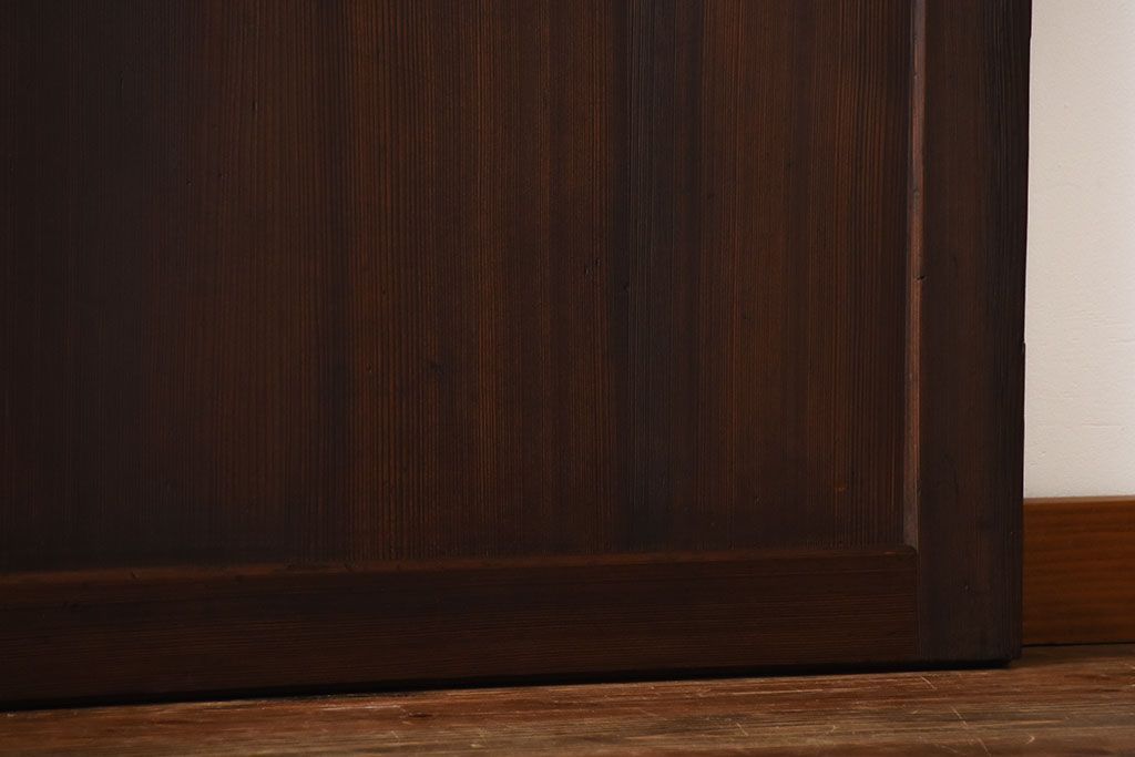 古民具・骨董　上品な柾目が美しい高級アンティーク板戸