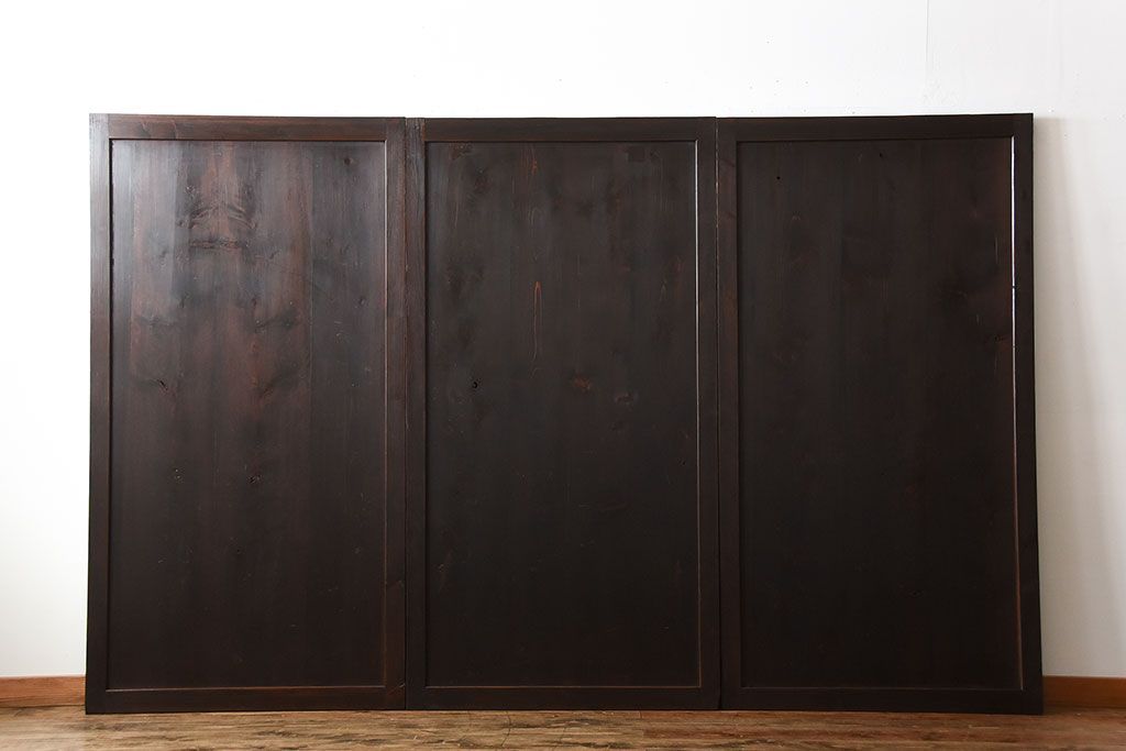 古民具・骨董　重厚な古い木製のアンティーク板戸3枚セット