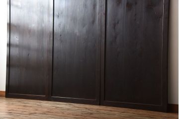 古民具・骨董　重厚な古い木製のアンティーク板戸3枚セット