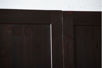 古民具・骨董　重厚な古い木製のアンティーク板戸3枚セット