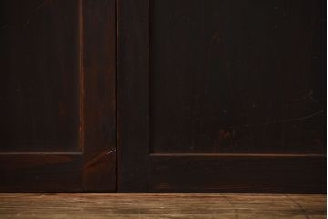 古民具・骨董　重厚な古い木製のアンティーク板戸3枚セット