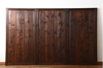 古民具・骨董　重厚な古い木製のアンティーク板戸3枚セット