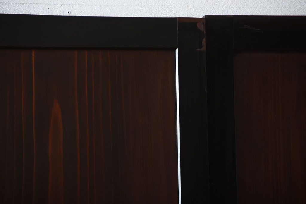 古民具・骨董　取っ手金具が作りの凝った板戸4枚セット(帯戸)