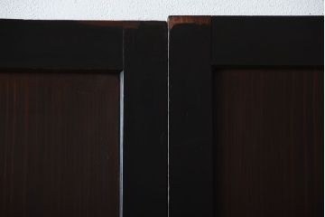 古民具・骨董　取っ手金具が作りの凝った板戸4枚セット(帯戸)