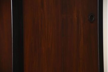 古民具・骨董　取っ手金具が作りの凝った板戸4枚セット(帯戸)