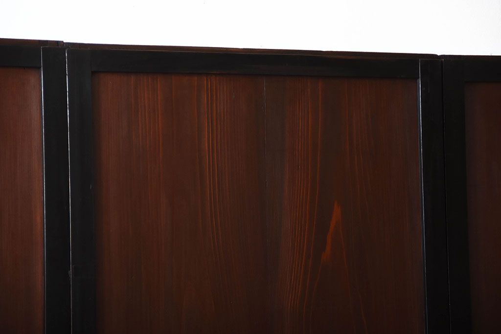 古民具・骨董　取っ手金具が作りの凝った板戸4枚セット(帯戸)