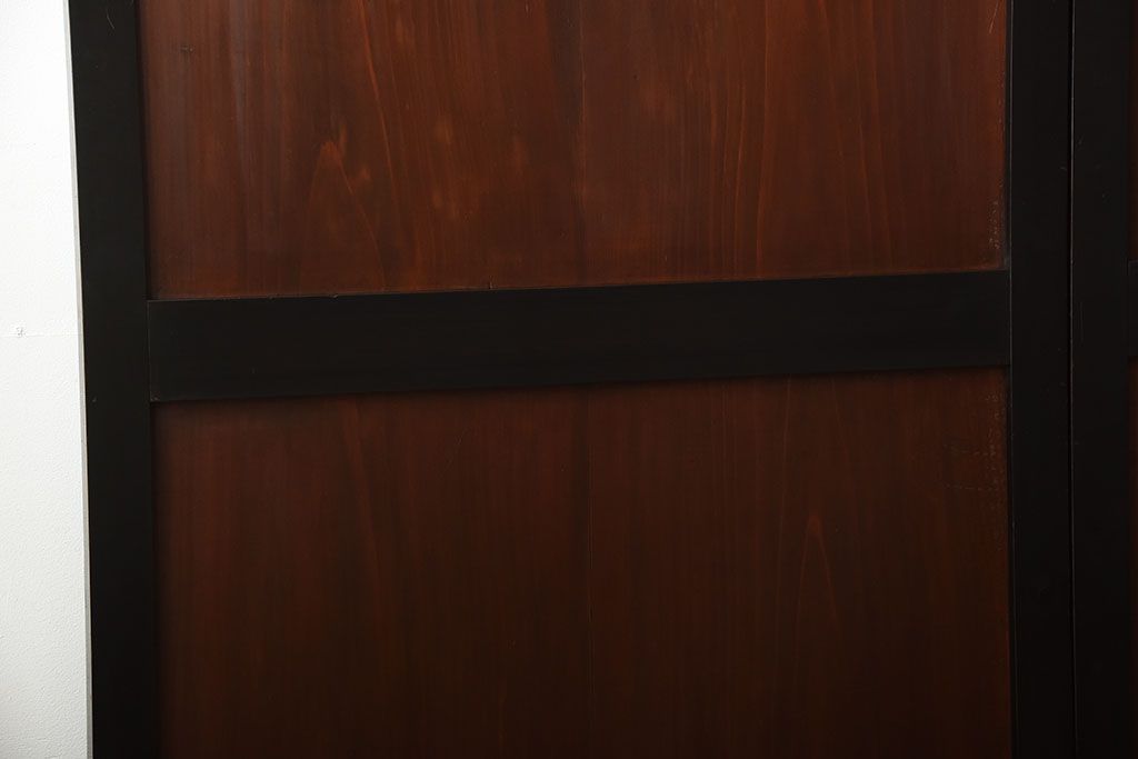 古民具・骨董　取っ手金具が作りの凝った板戸4枚セット(帯戸)