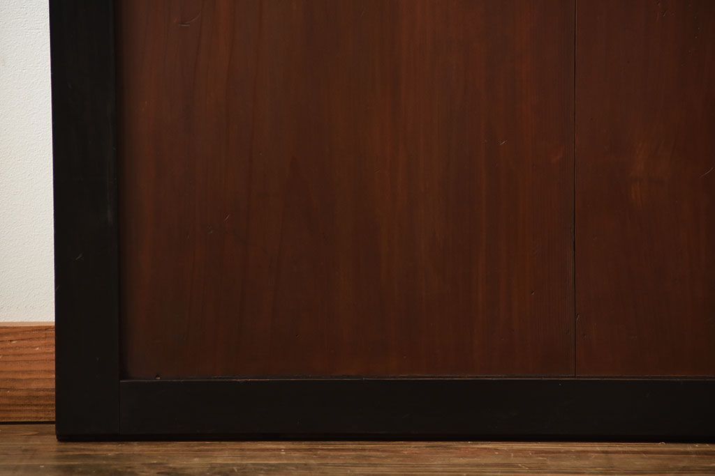 古民具・骨董　取っ手金具が作りの凝った板戸4枚セット(帯戸)