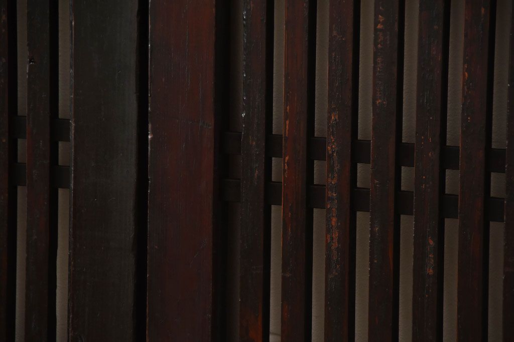 古民具・骨董　古い木が味わい深いアンティーク格子帯戸4枚セット