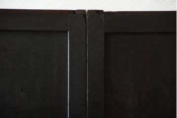 古民具・骨董　古い木が味わい深いアンティーク格子帯戸4枚セット