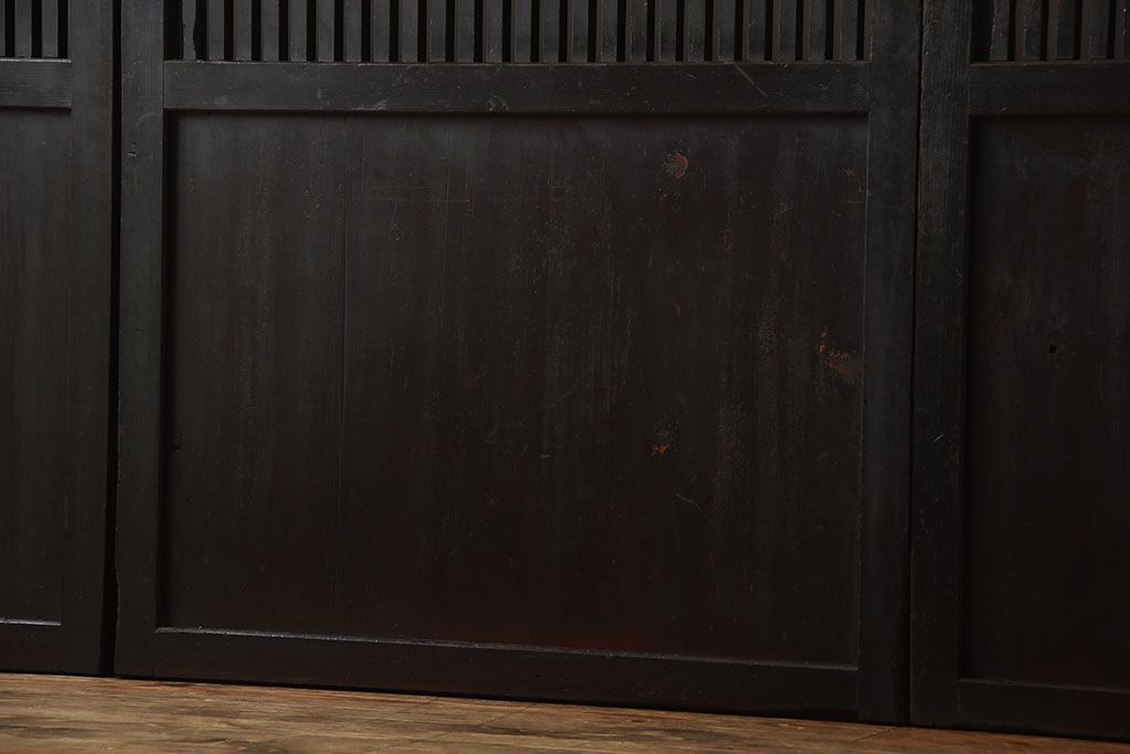 古民具・骨董　古い木が味わい深いアンティーク格子帯戸4枚セット