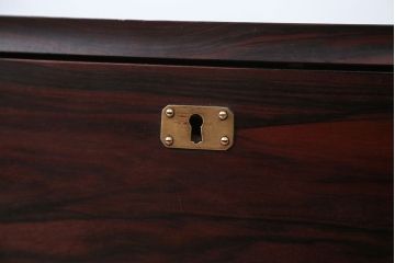 アンティーク家具　古民具・骨董　前面黒檀材!アンティークローチェスト(2)