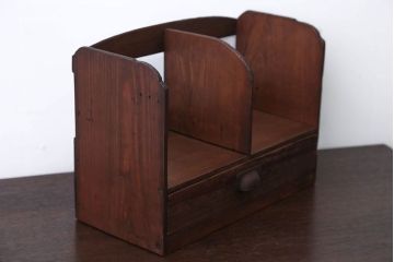 アンティーク家具　和製アンティーク　引き出し付き!小さな古い木の本立て