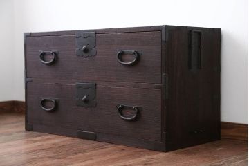 アンティーク家具　和製アンティーク　シンプルな金具の桐箪笥ローボード(桐たんす)