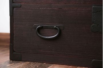 アンティーク家具　和製アンティーク　シンプルな金具の桐箪笥ローボード(桐たんす)