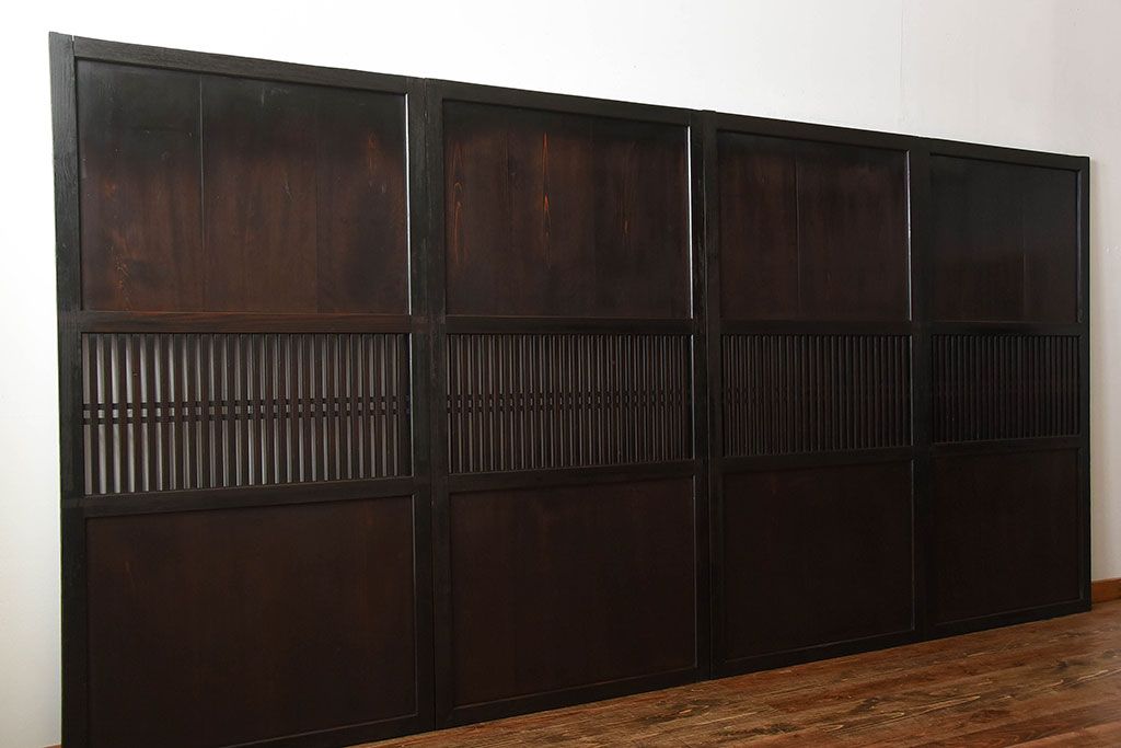 古民具・骨董　深い色味が風味溢れるアンティーク格子帯戸4枚セット(1)