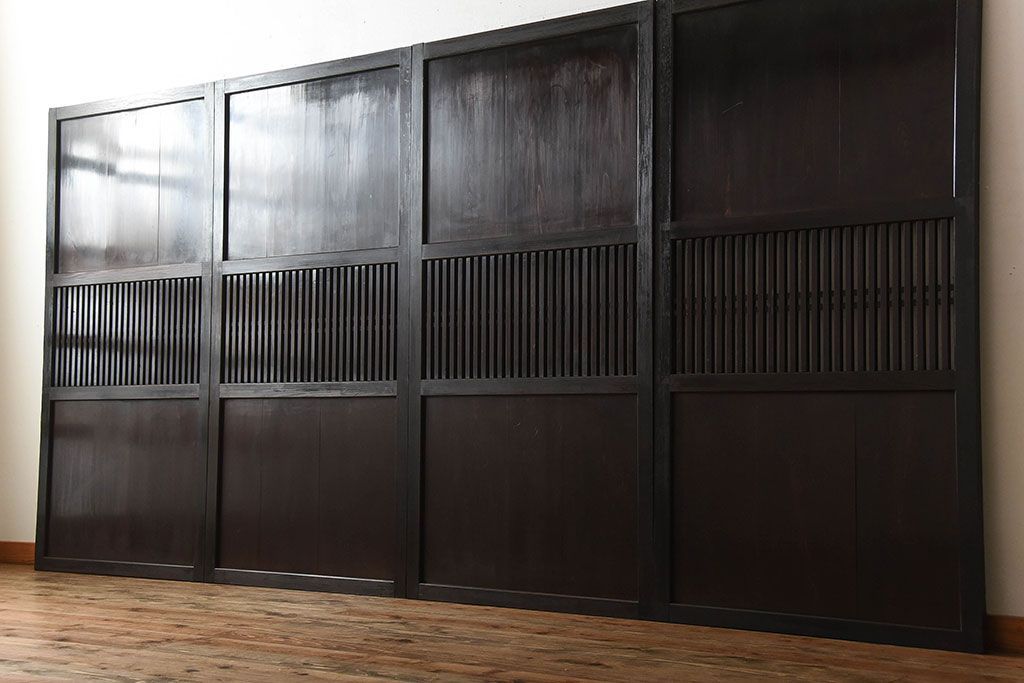 古民具・骨董　深い色味が風味溢れるアンティーク格子帯戸4枚セット(1)