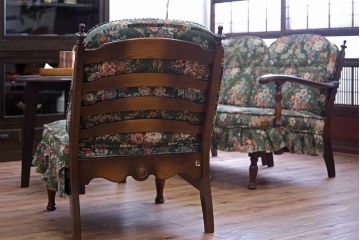 中古　飛騨産業　穂高　WINDSOR　シックでエレガントな3人掛けソファ