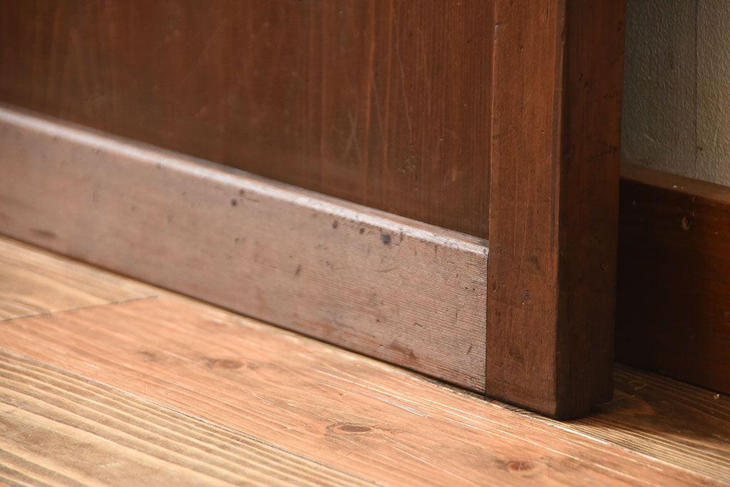 古民具・骨董　古いナチュラルな木味のアンティーク帯戸(2)