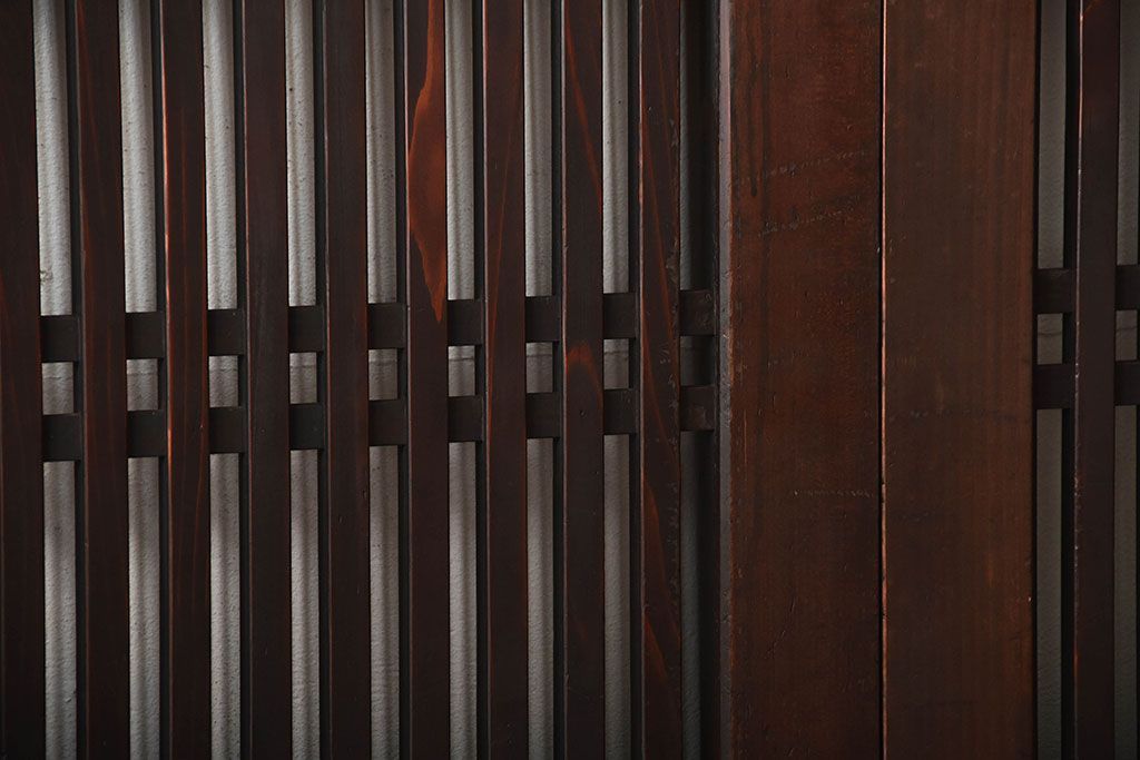 古民具・骨董　深い色味が風味溢れるアンティーク格子帯戸4枚セット(2)