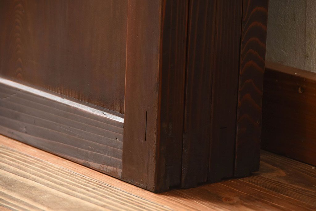 古民具・骨董　深い色味が風味溢れるアンティーク格子帯戸4枚セット(2)