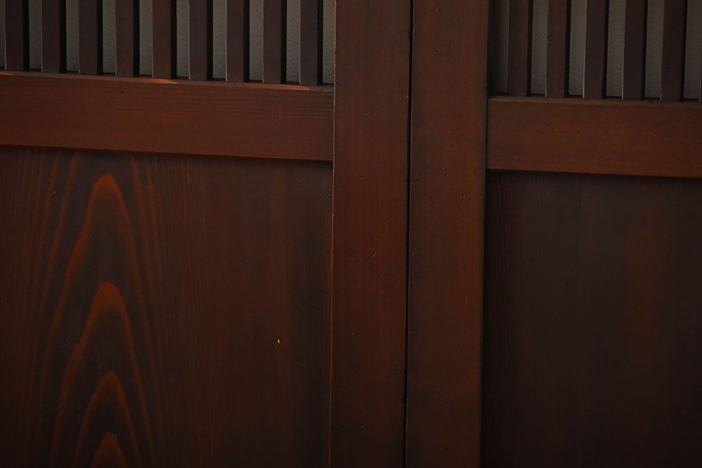 古民具・骨董　深い色味が風味溢れるアンティーク格子帯戸4枚セット(2)