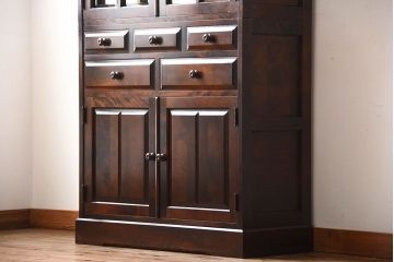 中古　北海道民芸家具　お洒落なカップボード