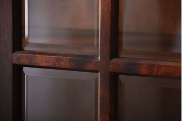 中古　北海道民芸家具　お洒落なカップボード