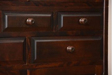 中古　北海道民芸家具　お洒落なカップボード