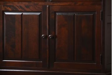 中古　北海道民芸家具　お洒落なカップボード