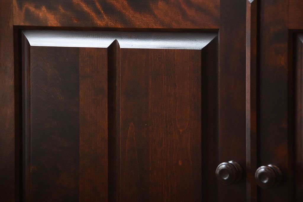 中古　北海道民芸家具　お洒落なカップボード