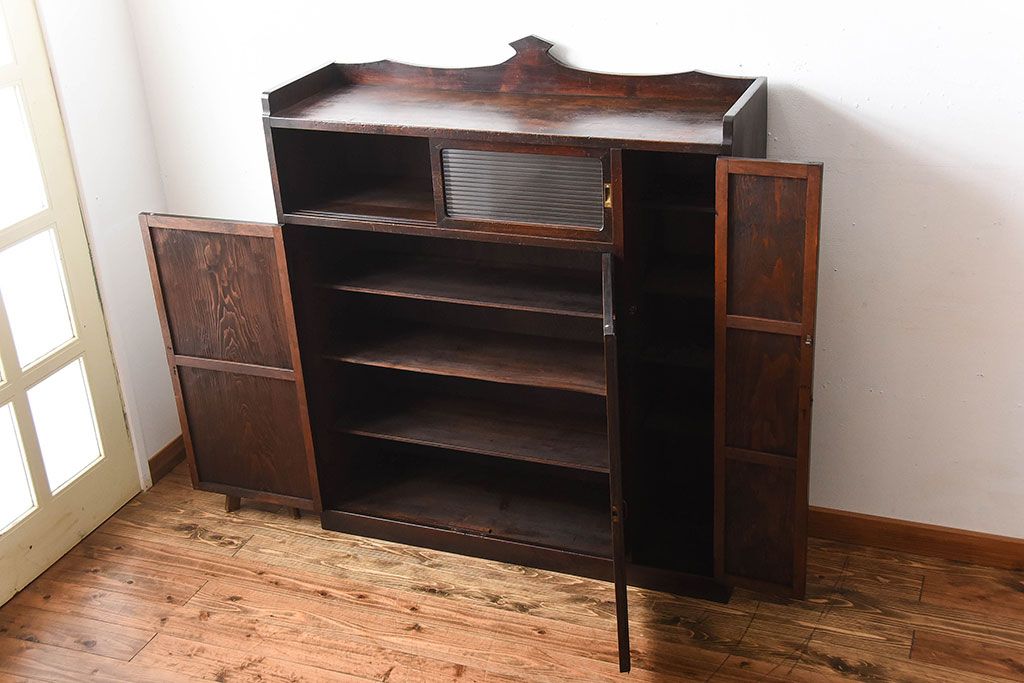 アンティーク家具　和製アンティーク　モールガラス入り!古い木製の大ぶりな収納棚