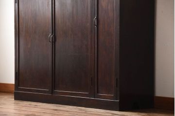 アンティーク家具　和製アンティーク　モールガラス入り!古い木製の大ぶりな収納棚