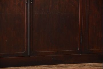 アンティーク家具　和製アンティーク　モールガラス入り!古い木製の大ぶりな収納棚