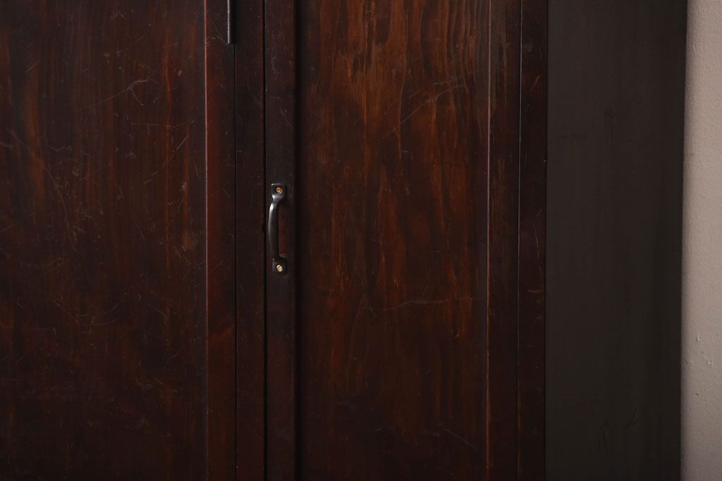 アンティーク家具　和製アンティーク　モールガラス入り!古い木製の大ぶりな収納棚