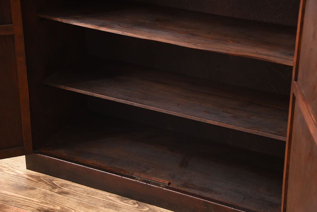 アンティーク家具　和製アンティーク　モールガラス入り!古い木製の大ぶりな収納棚