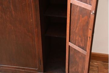 アンティーク家具　和製アンティーク　モールガラス入り!古い木製の大ぶりな収納棚